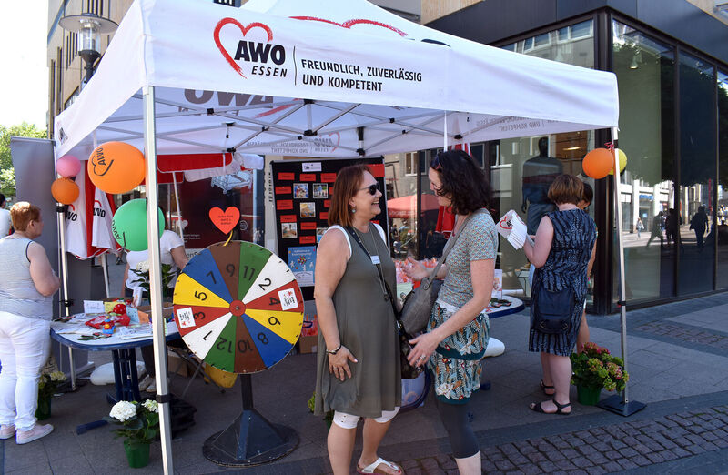 Am Infostand der Kindertagespflege