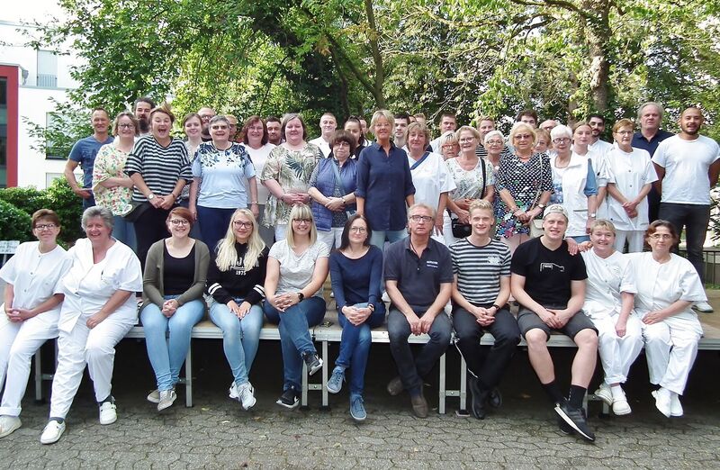 Kein Fest ohne Helfer, schon gar nicht beim Sommerfest im "Kurt": Dies Team brachte den Tag über die Bühne. Foto: AWO Essen/Reinhardt